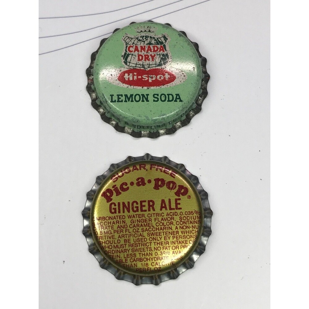 Pic-a-Pop Canada Dry Vintage Soda Bottle Caps Lot of 2 Retro Cork Crown